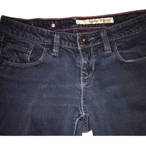DKNY JEANS. Size 26S. Skinny jeans